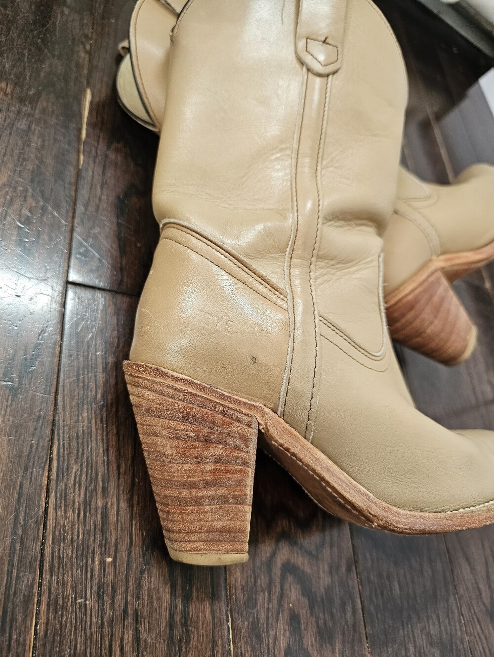 Vintage Frye 7898 Western Boots Size 6B Made in USA Tan Leather High Heel - Picture 9 of 12